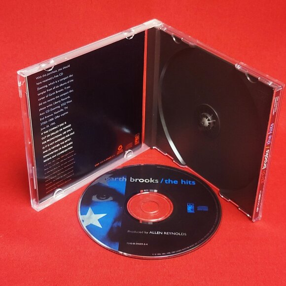 Garth Brooks The Hits CD 1992 - Picture 6 of 8